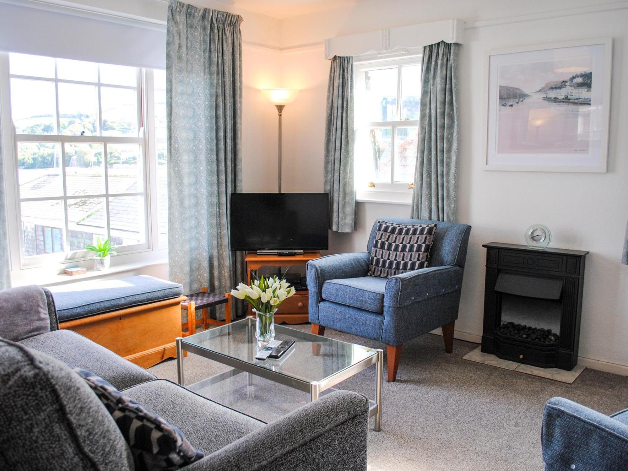 8B Fore Street Salcombe Exterior photo